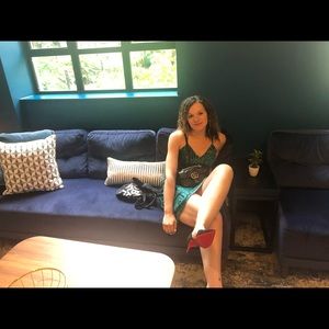 Meet your Posher, Emily